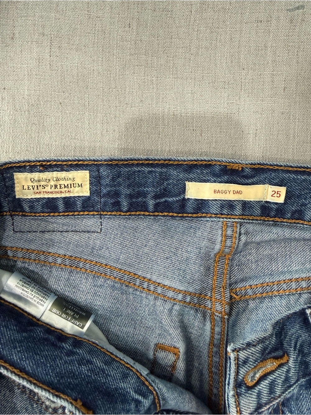 Levi’s Baggy Dad Women's Jeans - Picture 3 of 4